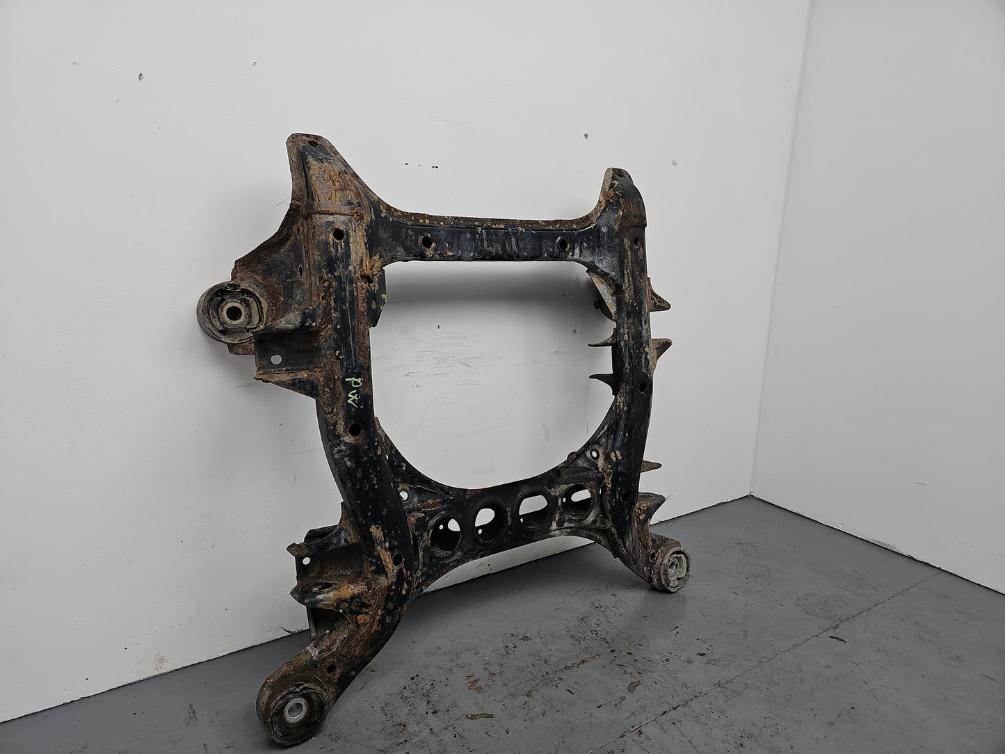 Subframe Front 2