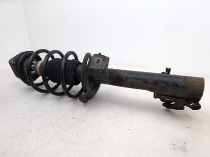 FRONT LEFT SUSPENSION LEG STRUT HUB 2