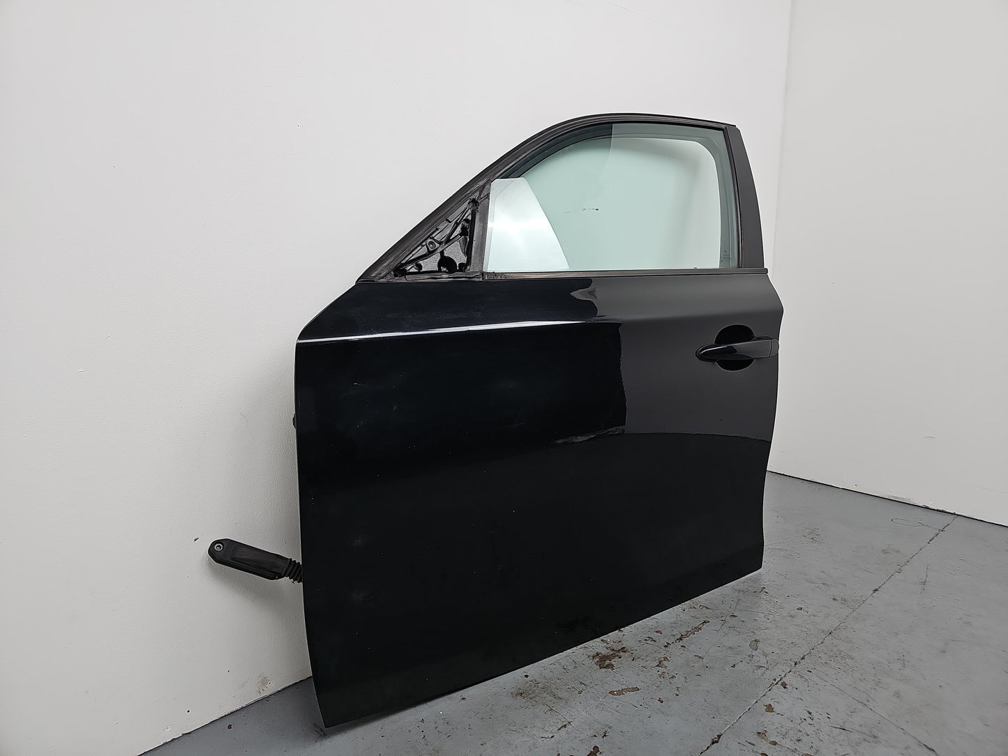 Bmw 1 Series E87 Door Front Lh Left Black Sapphire Metallic 475 2004-2012 - photo 2