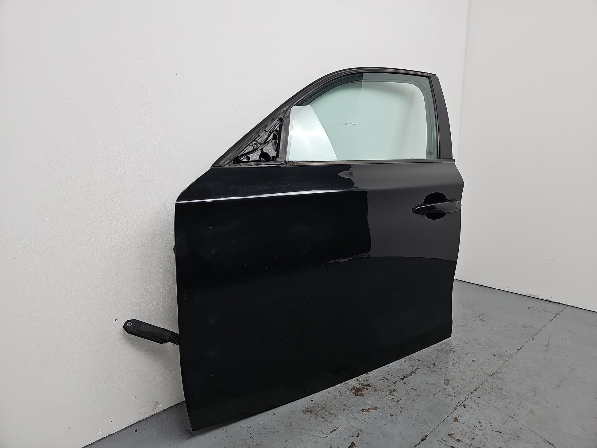 Bmw 1 Series E87 Door Front Lh Left Black Sapphire Metallic 475 2004-2012 - photo 2