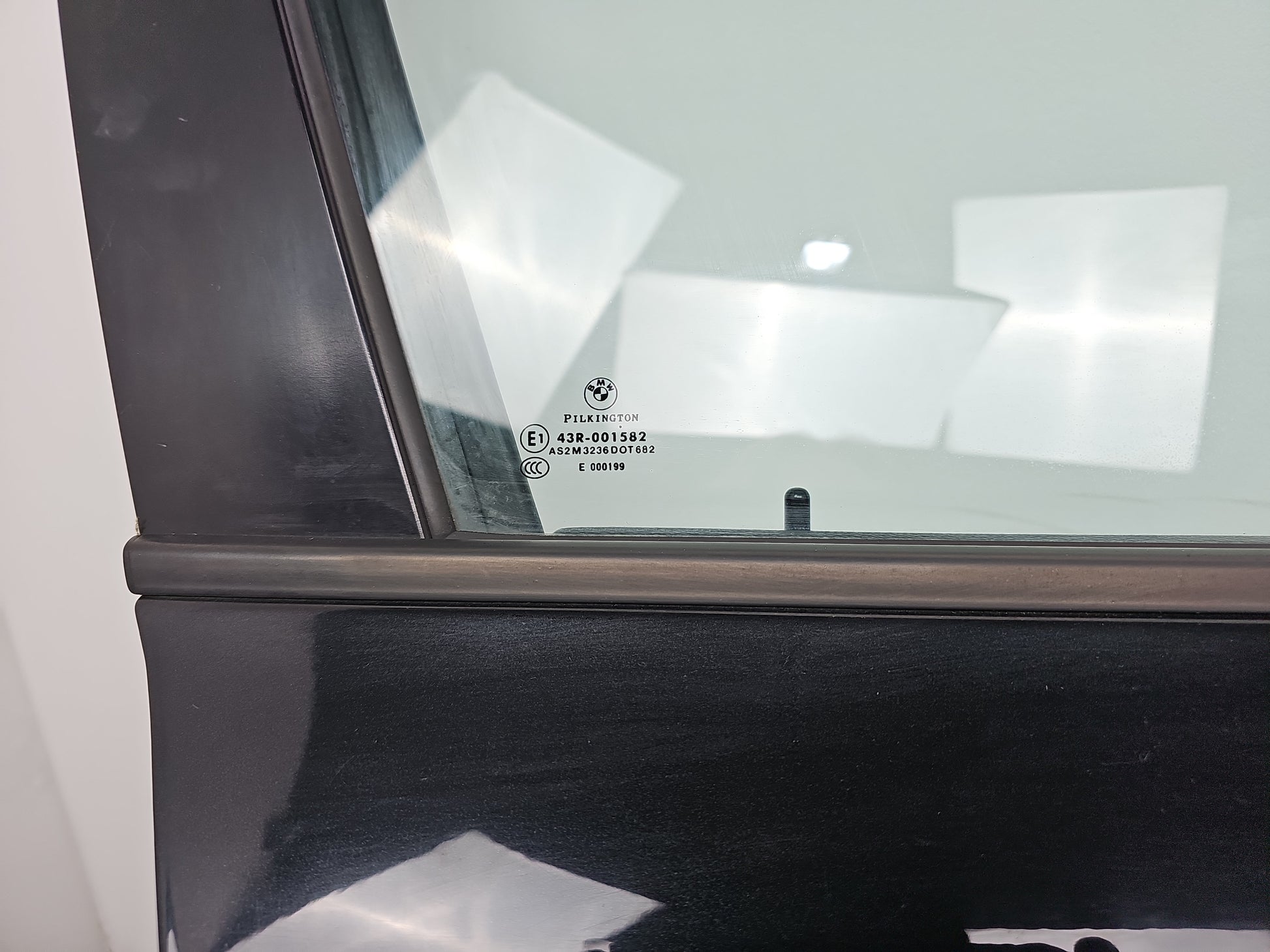 Bmw 1 Series E87 Door Front Rh Right Black Sapphire Metallic 475 2004-2012 - photo 8