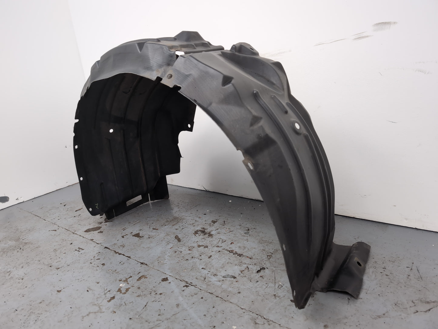 Moulding Wheel Arch Rear LH 2