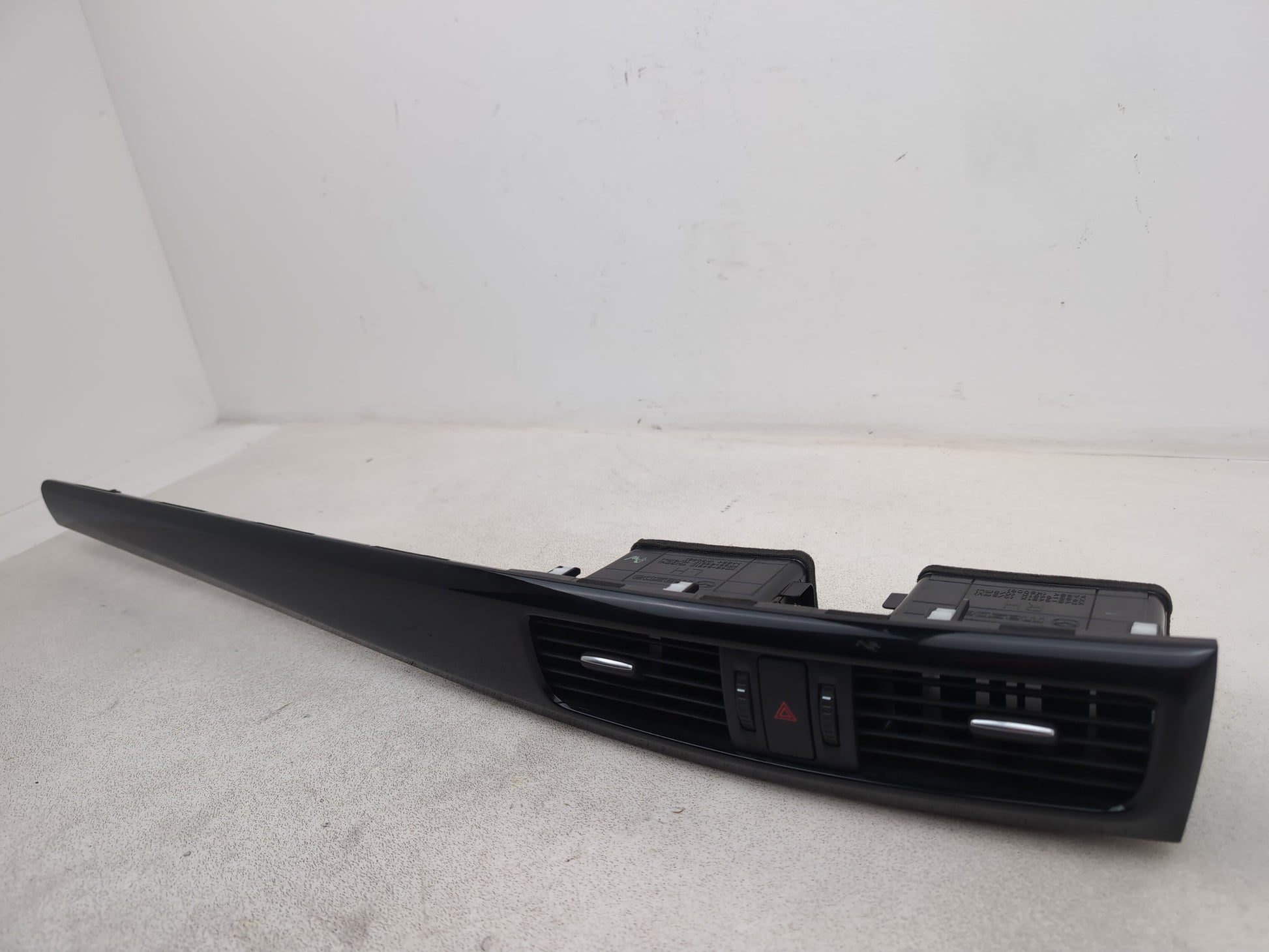 Dashboard Trim With Air Vent  2