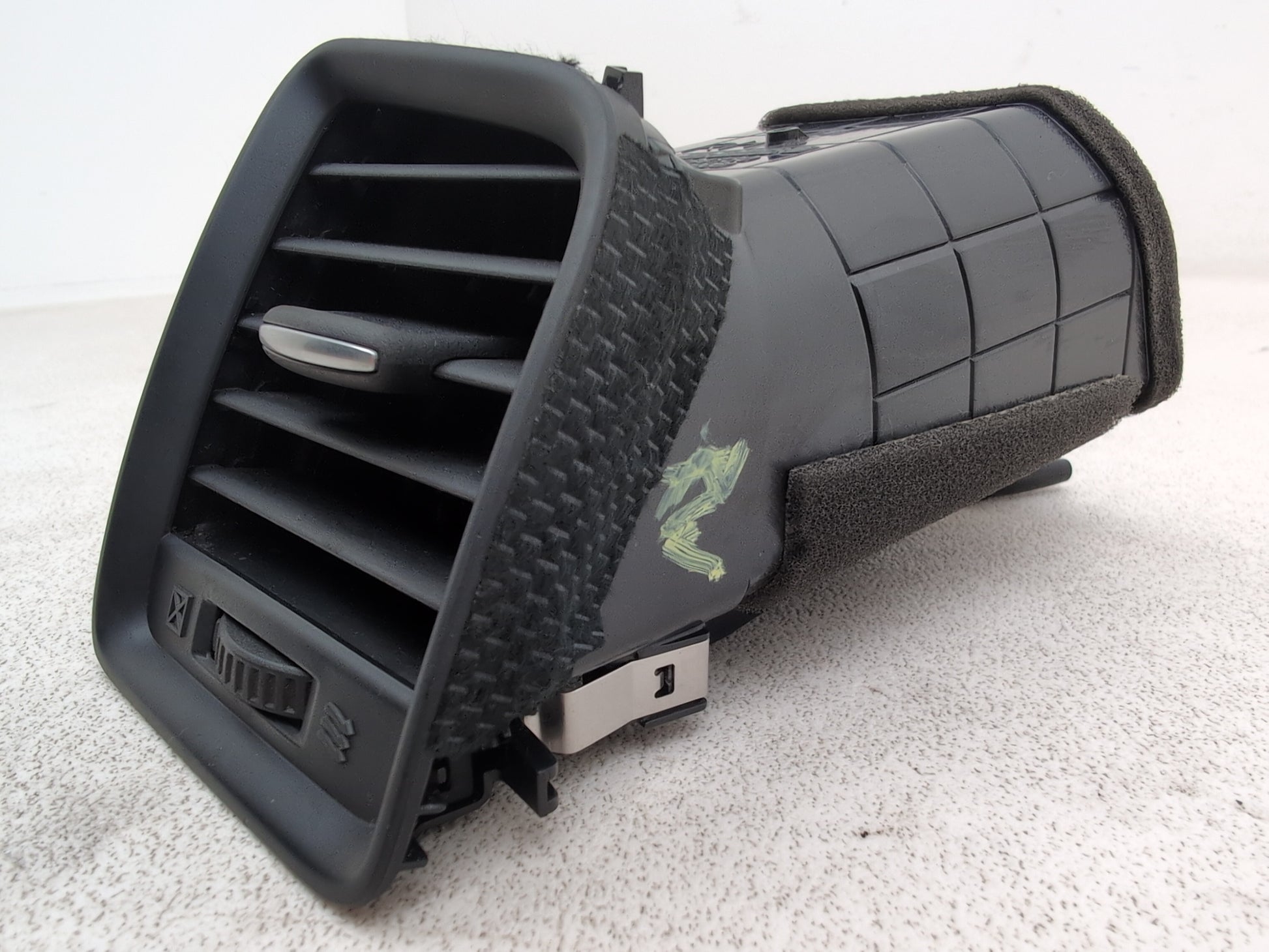 Dashboard Trim With Air Vent  2
