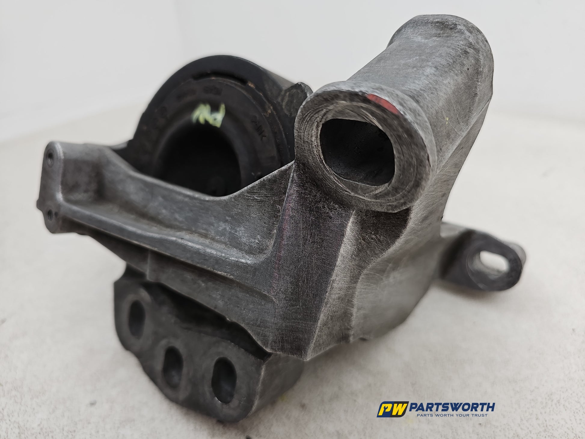 Engine Mounting RH 2