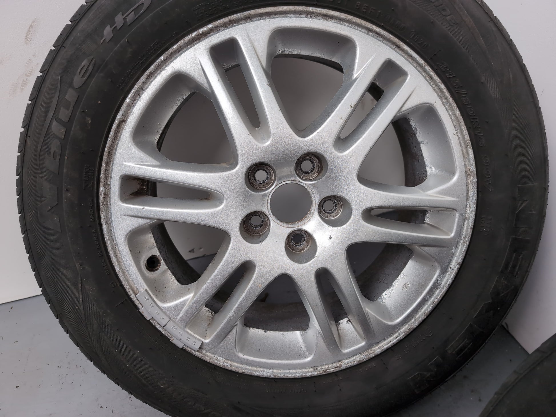 SET OF ALLOY WHEELS (KIT) 2