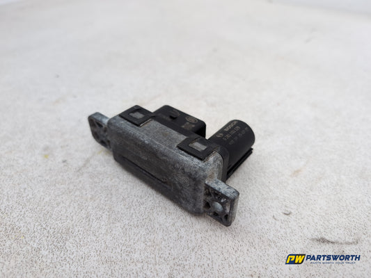 Jaguar Xe Prestige D Auto Diesel Glow Plug Relay Control Module 2015-2018 - photo 2