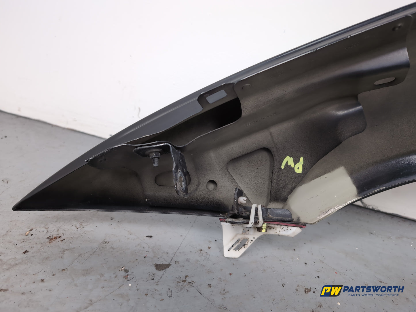 Wing Front RH 8