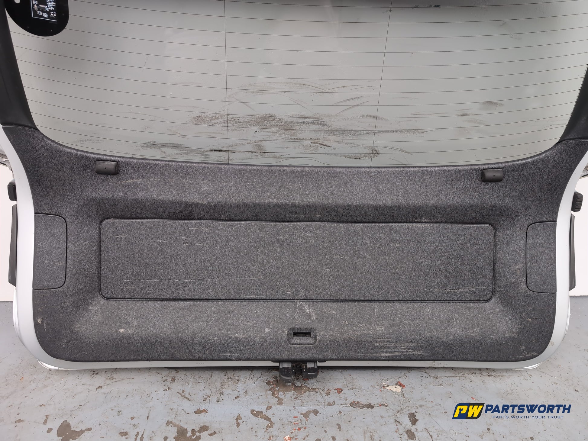 Volkswagen Tiguan Rline Tdi Boot Lid Reflex Silver Metallic La7w 2009-2011 - photo 10