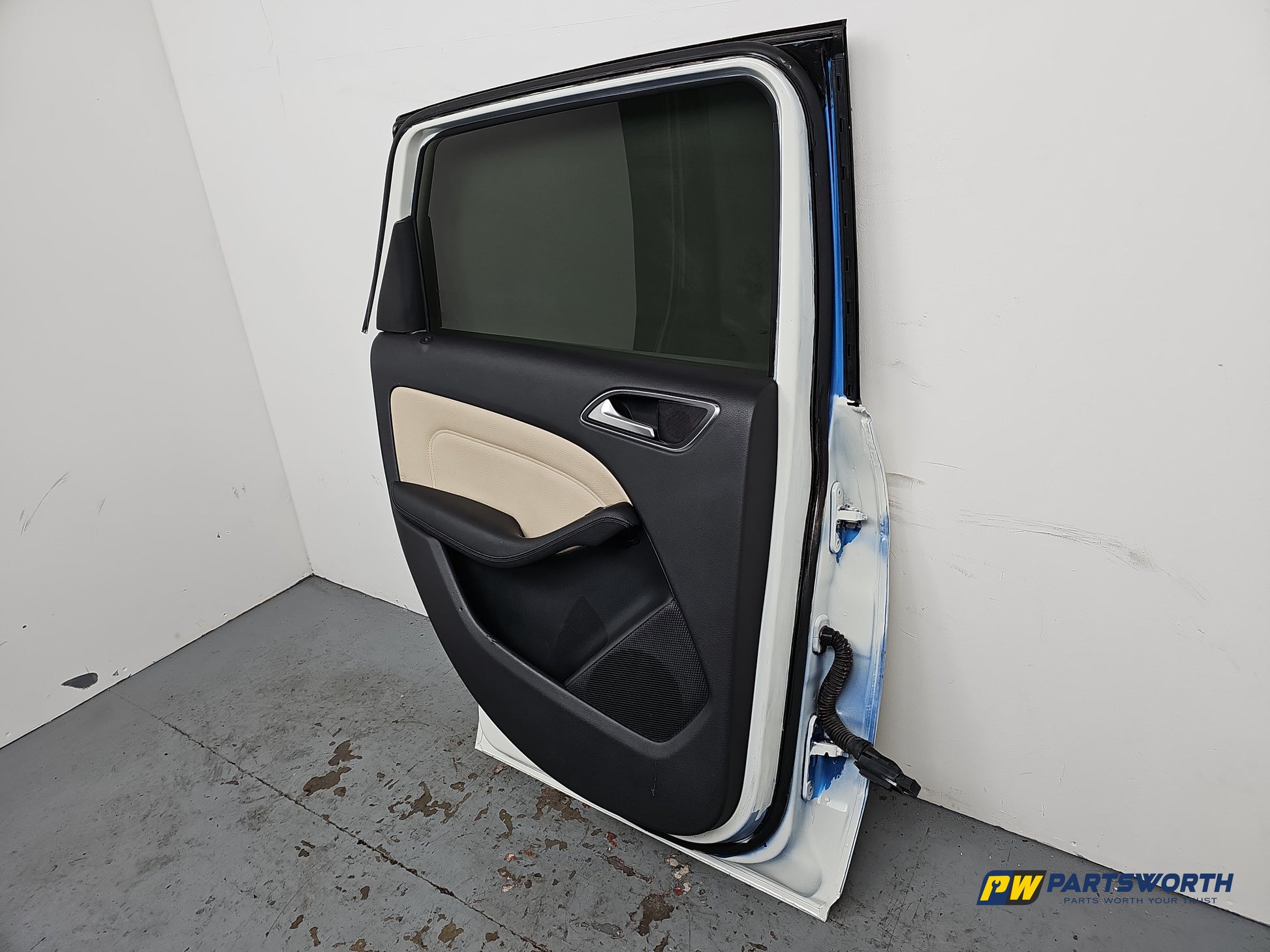 Door Rear LH 8