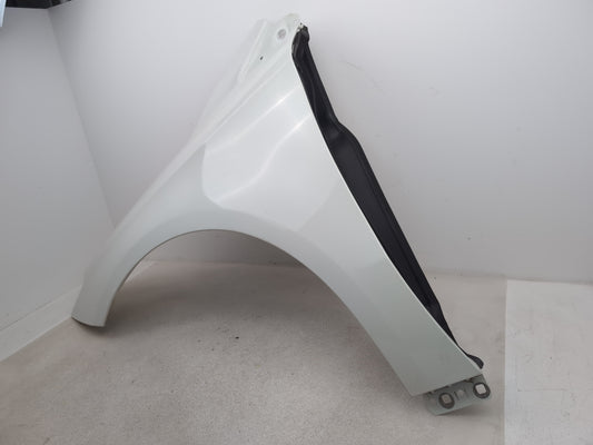 2013 Mercedes-Benz B180 Blueefficiency Sprt Cdi A Wing Front Lh White 650