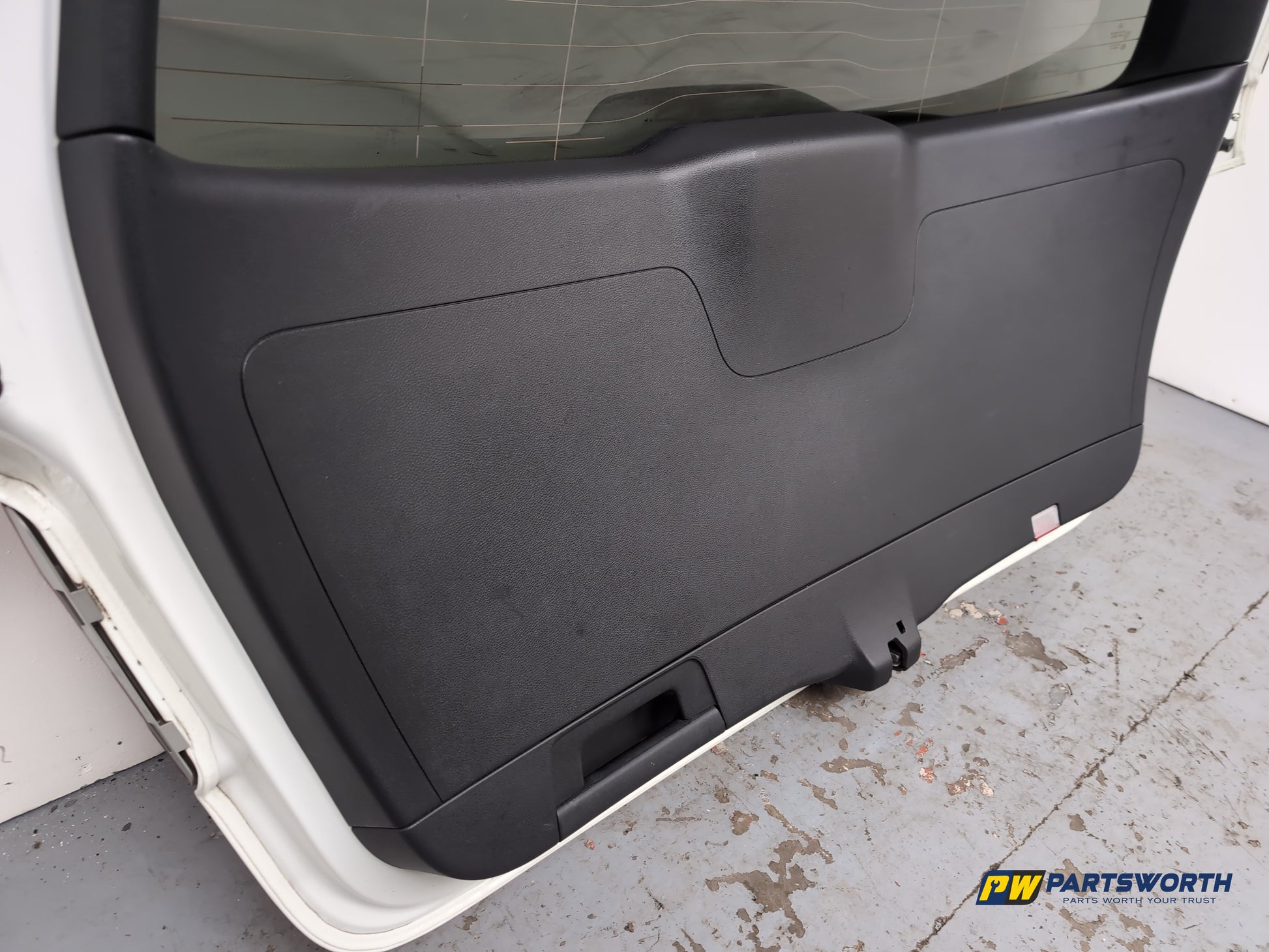 Boot Lid 14