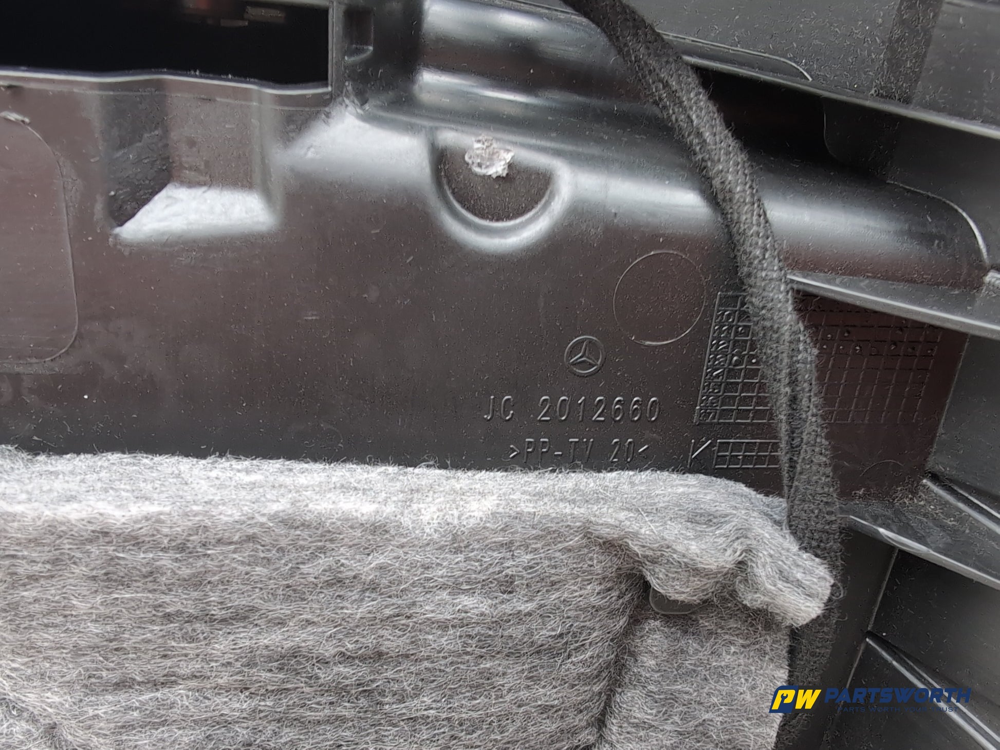 Glove Compartment Assembly 8