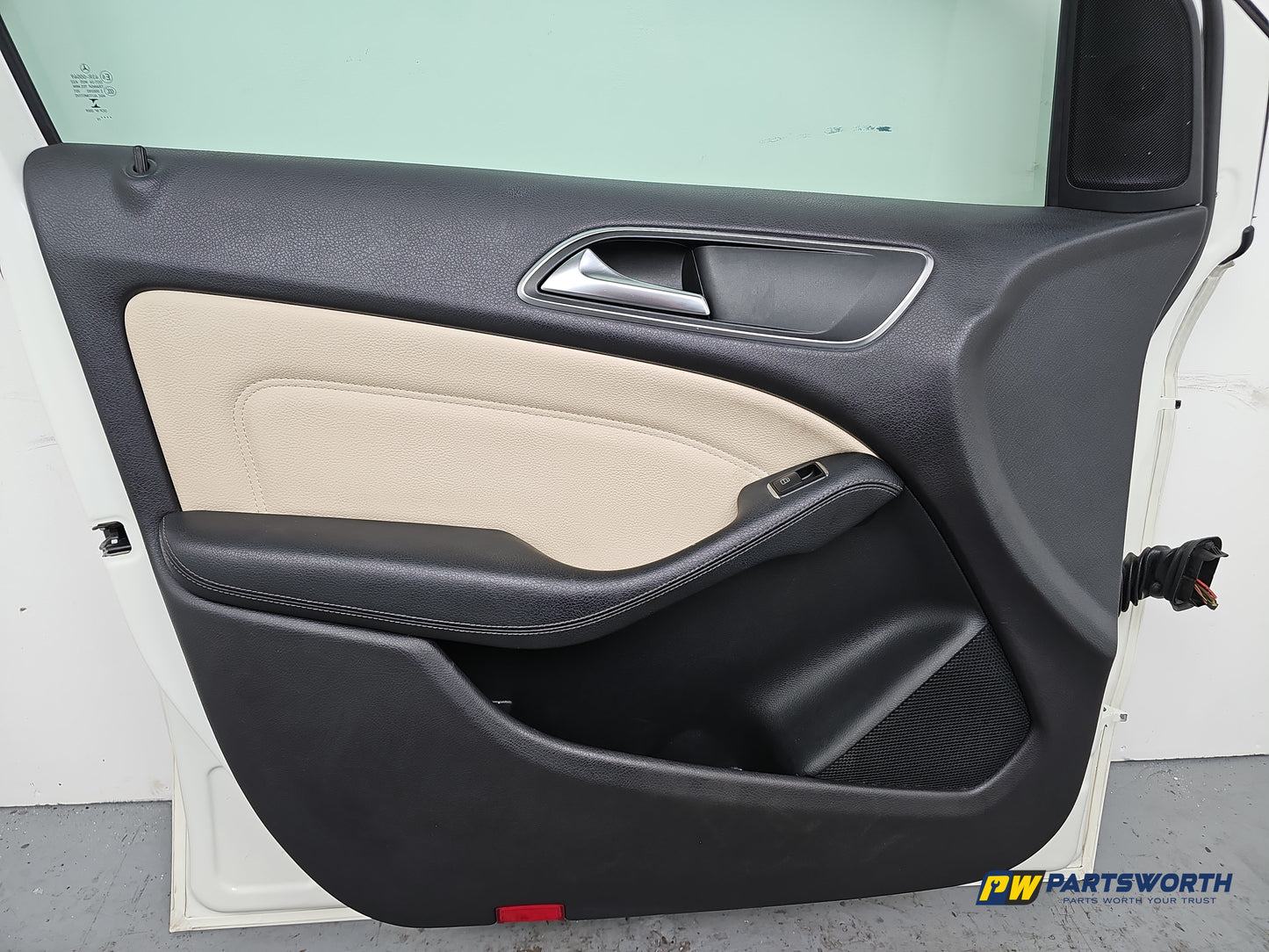 Door Front LH 14