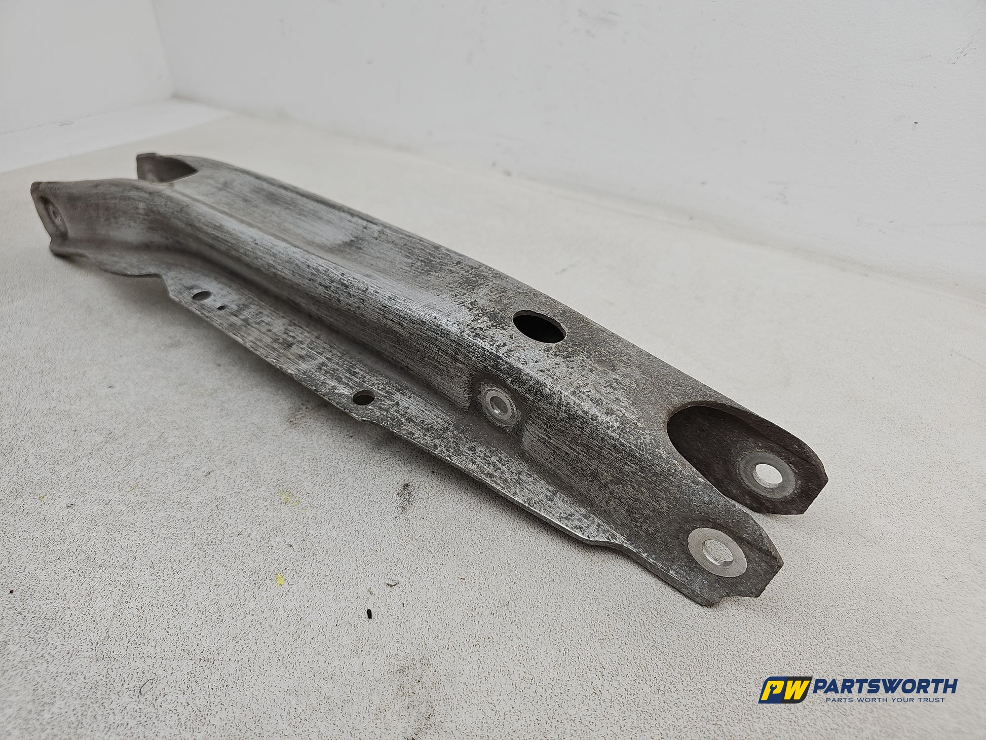 Suspension Arm Rear Wishbone RH 2
