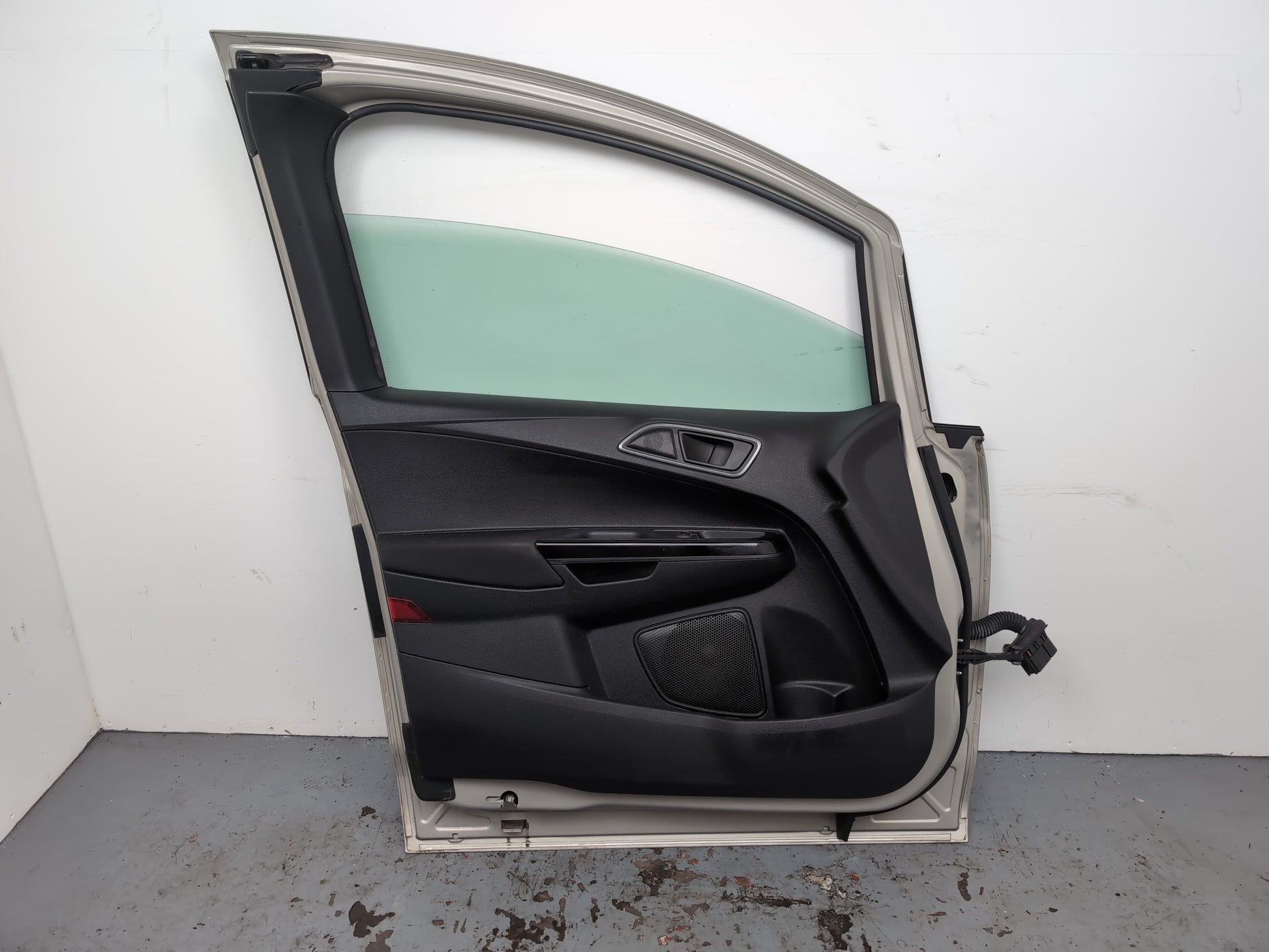 Door Front LH 8