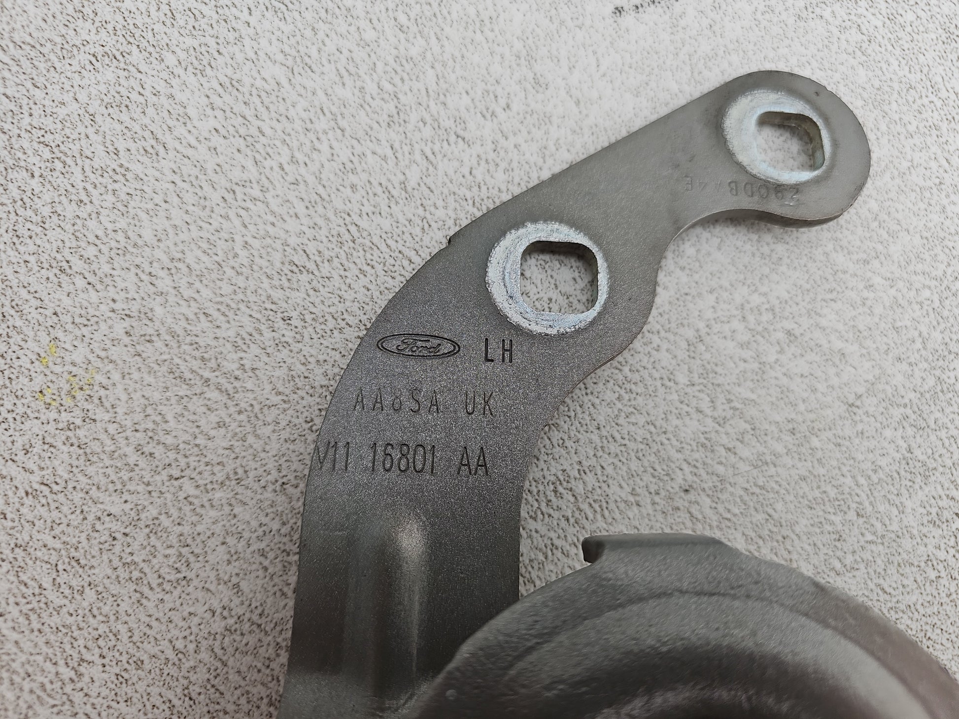 Bonnet Hinges 2