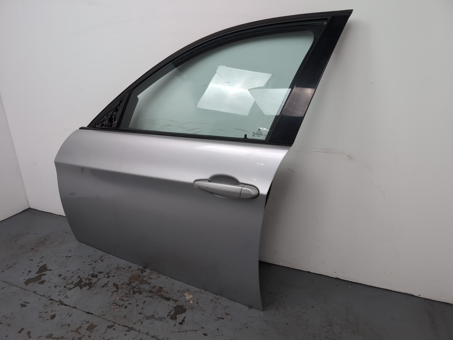 Bmw 3 Series E90/E91 M Sport Door Front Lh Passenger Side Silver 354 2009-2012 - photo 2