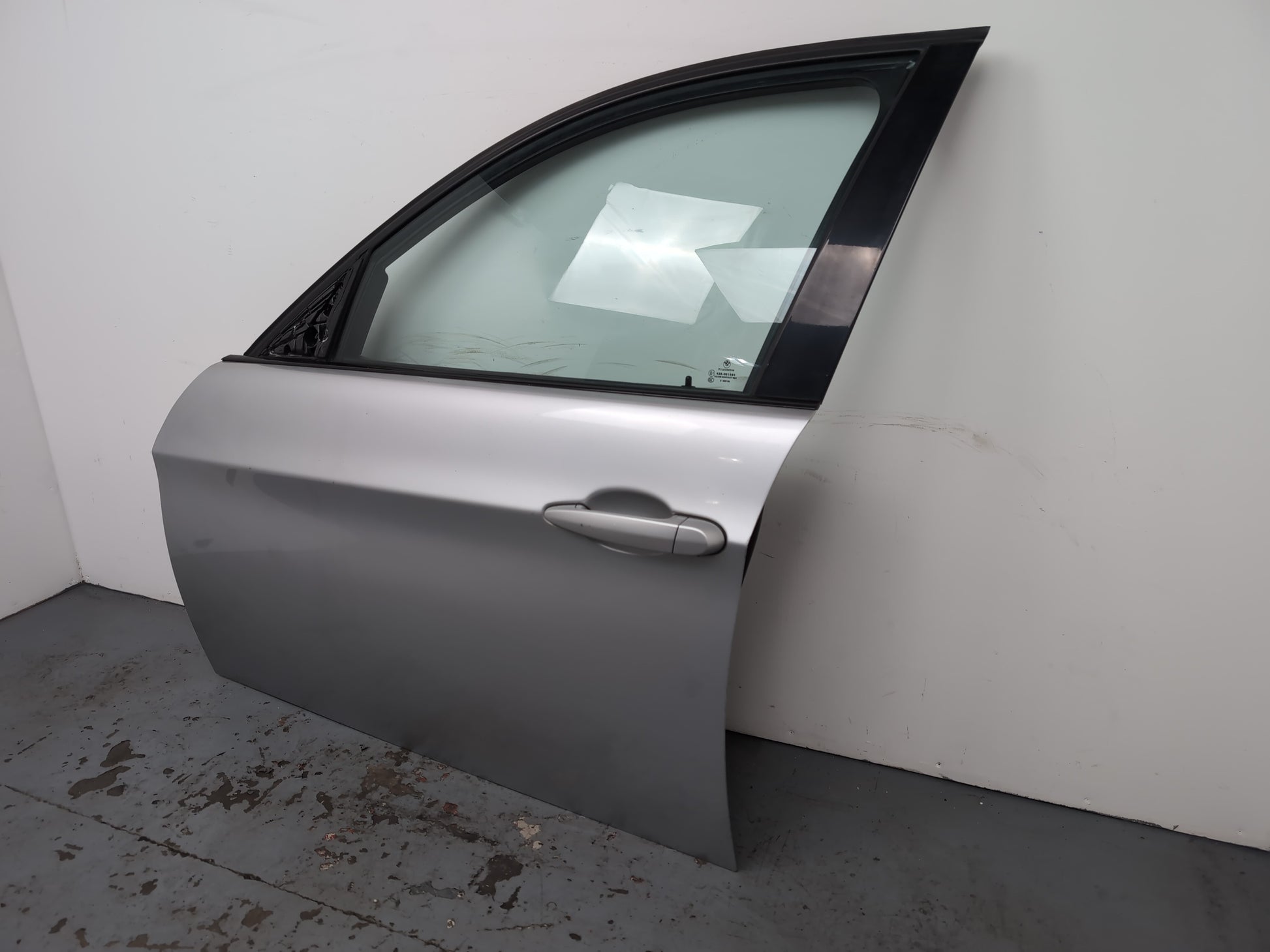 Bmw 3 Series E90/E91 M Sport Door Front Lh Passenger Side Silver 354 2009-2012 - photo 2