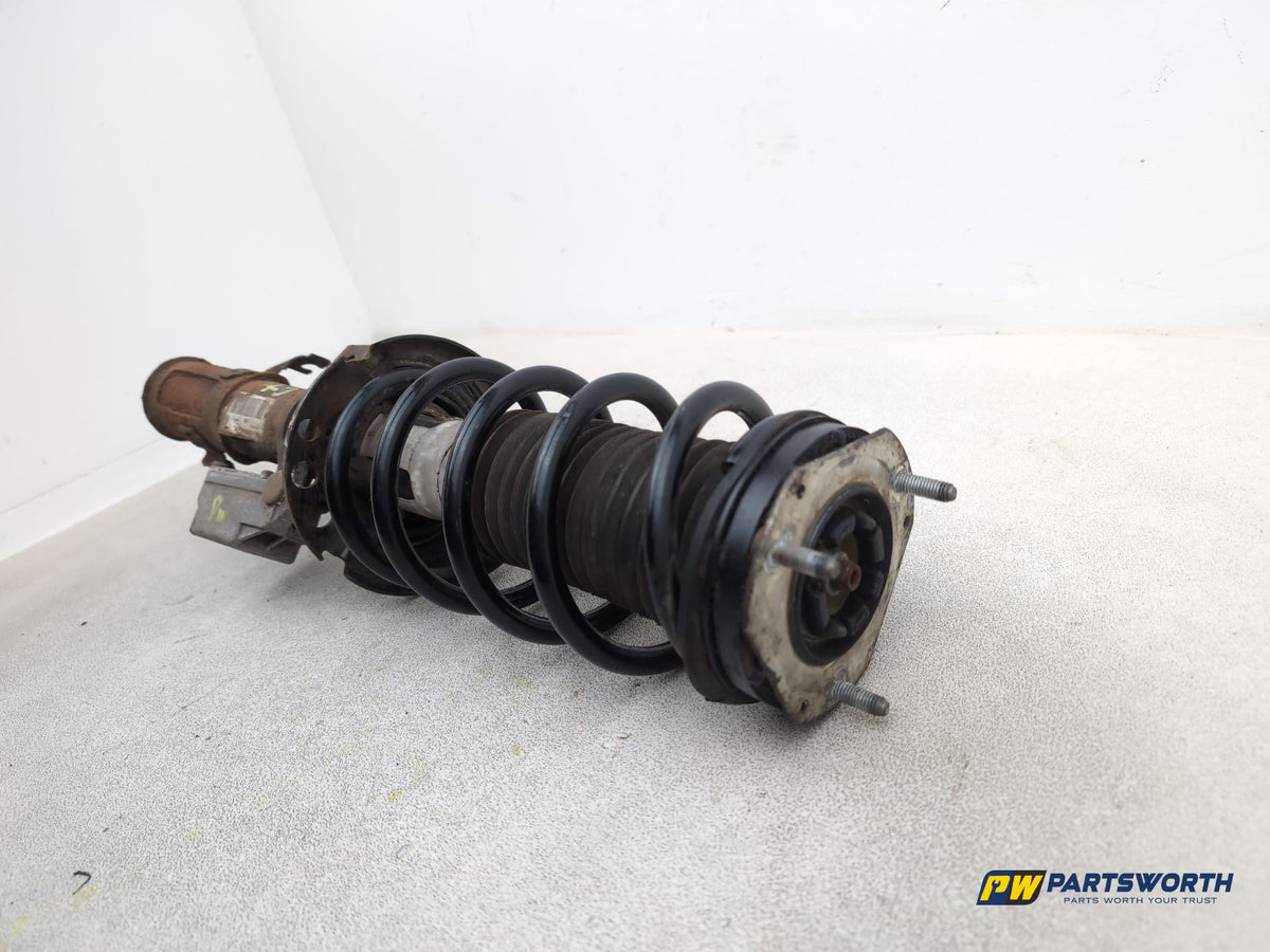 FRONT LEFT SUSPENSION LEG STRUT HUB 2