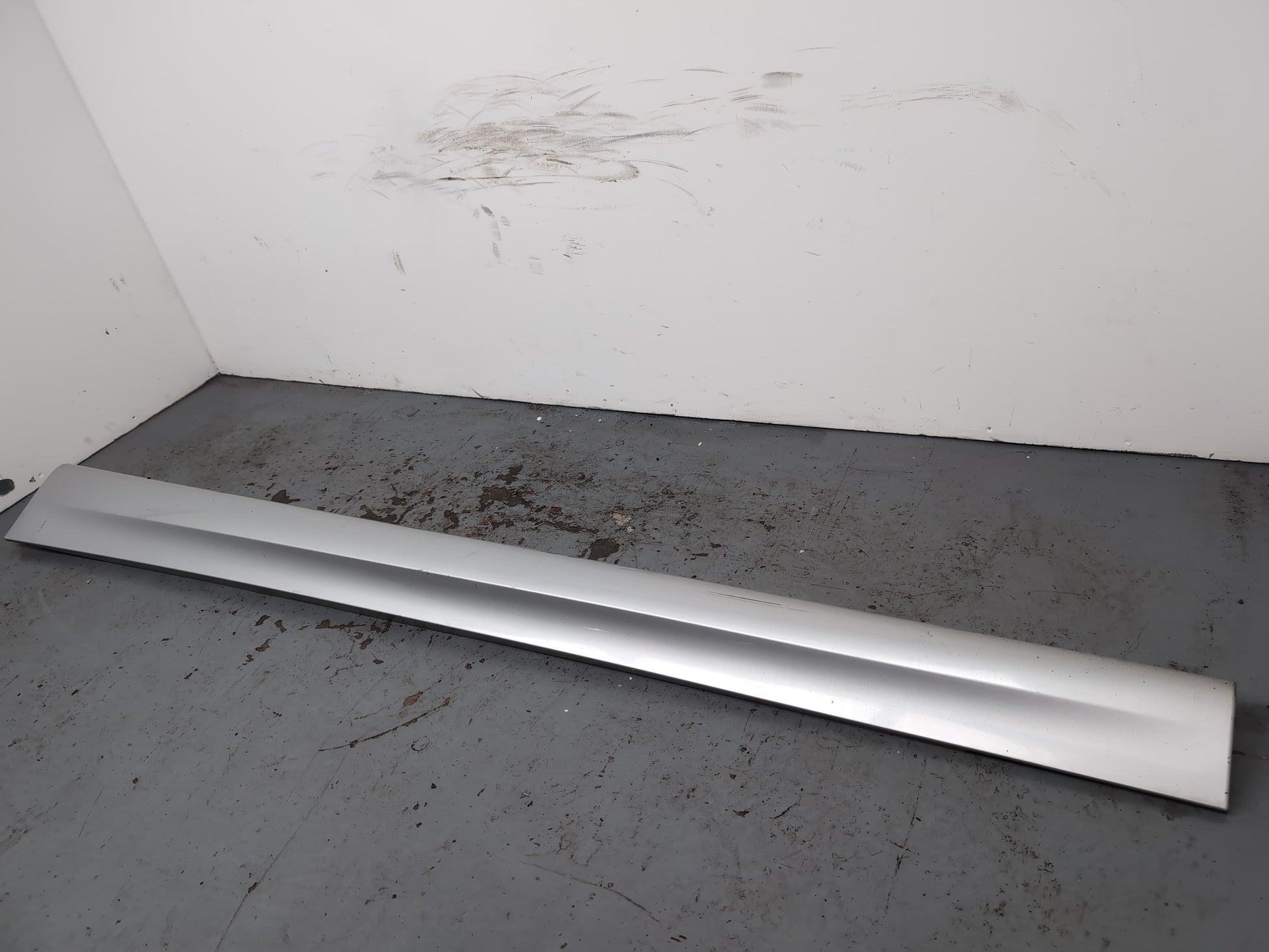 Side Skirt LH 4