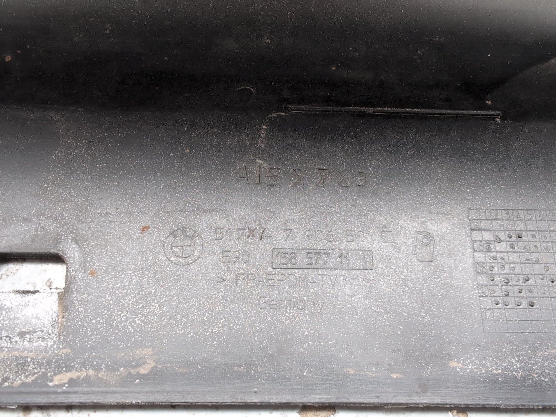 Side Skirt LH 10