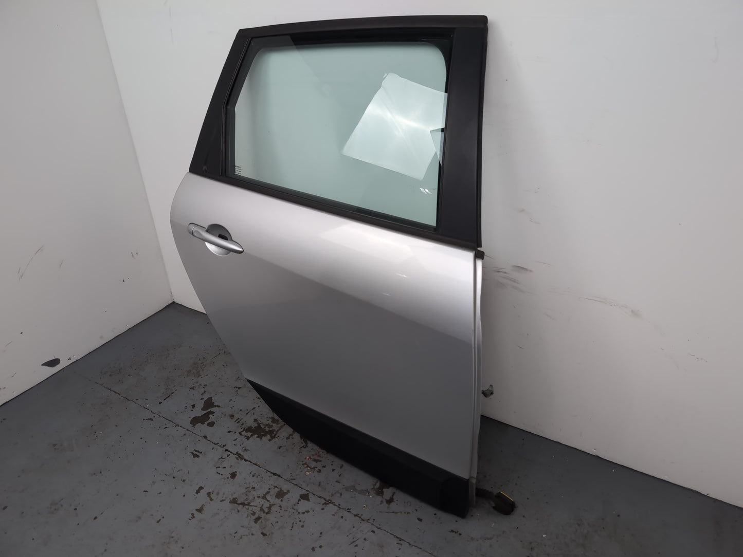 Door Rear LH 1
