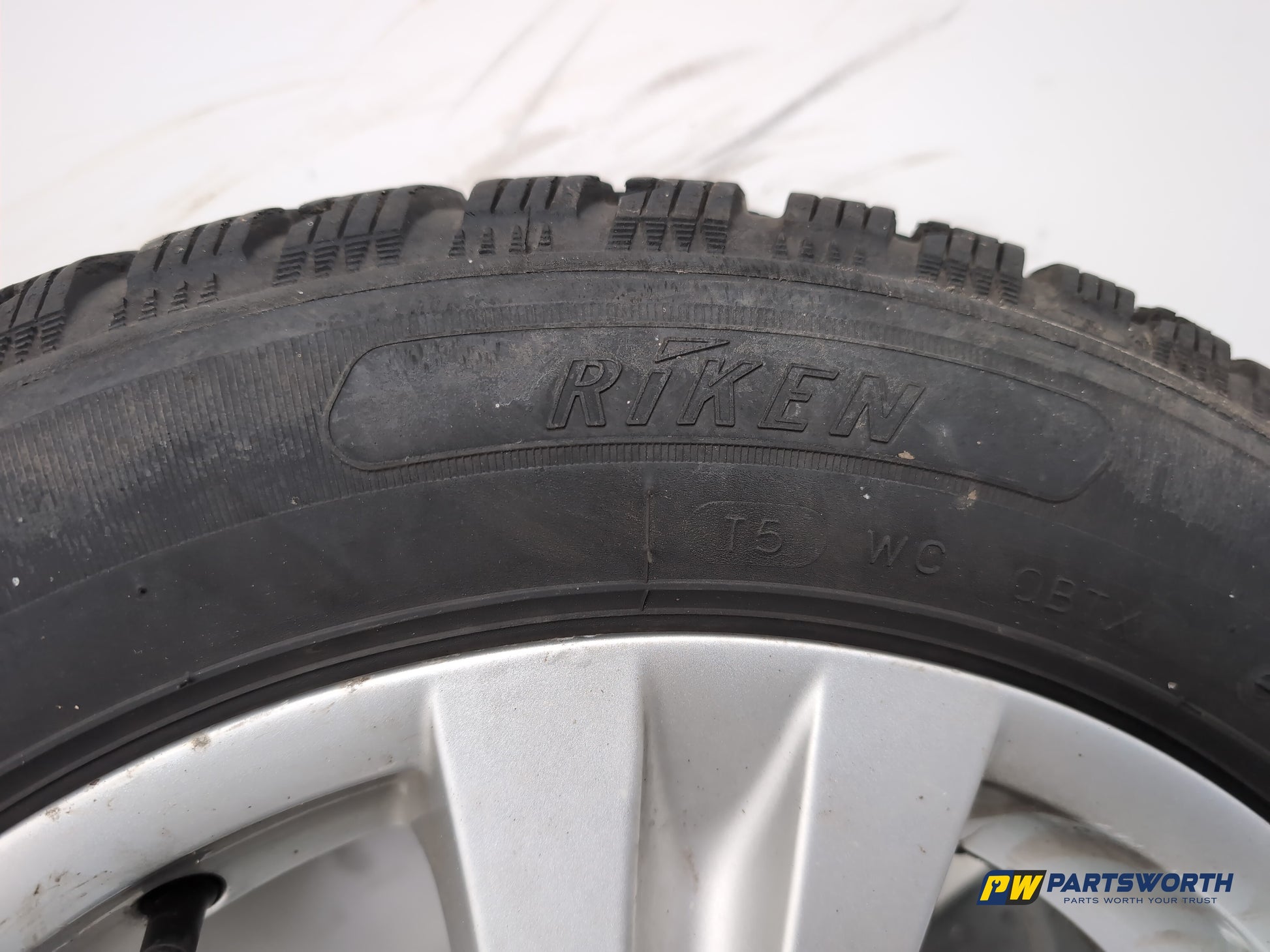 Wheel Road Alloy 5