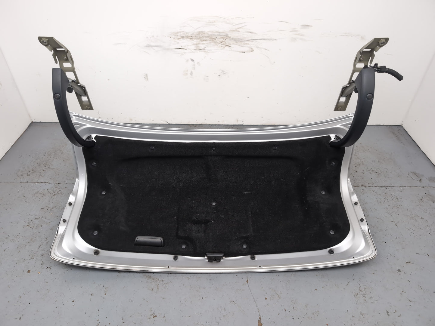 Boot Lid 8