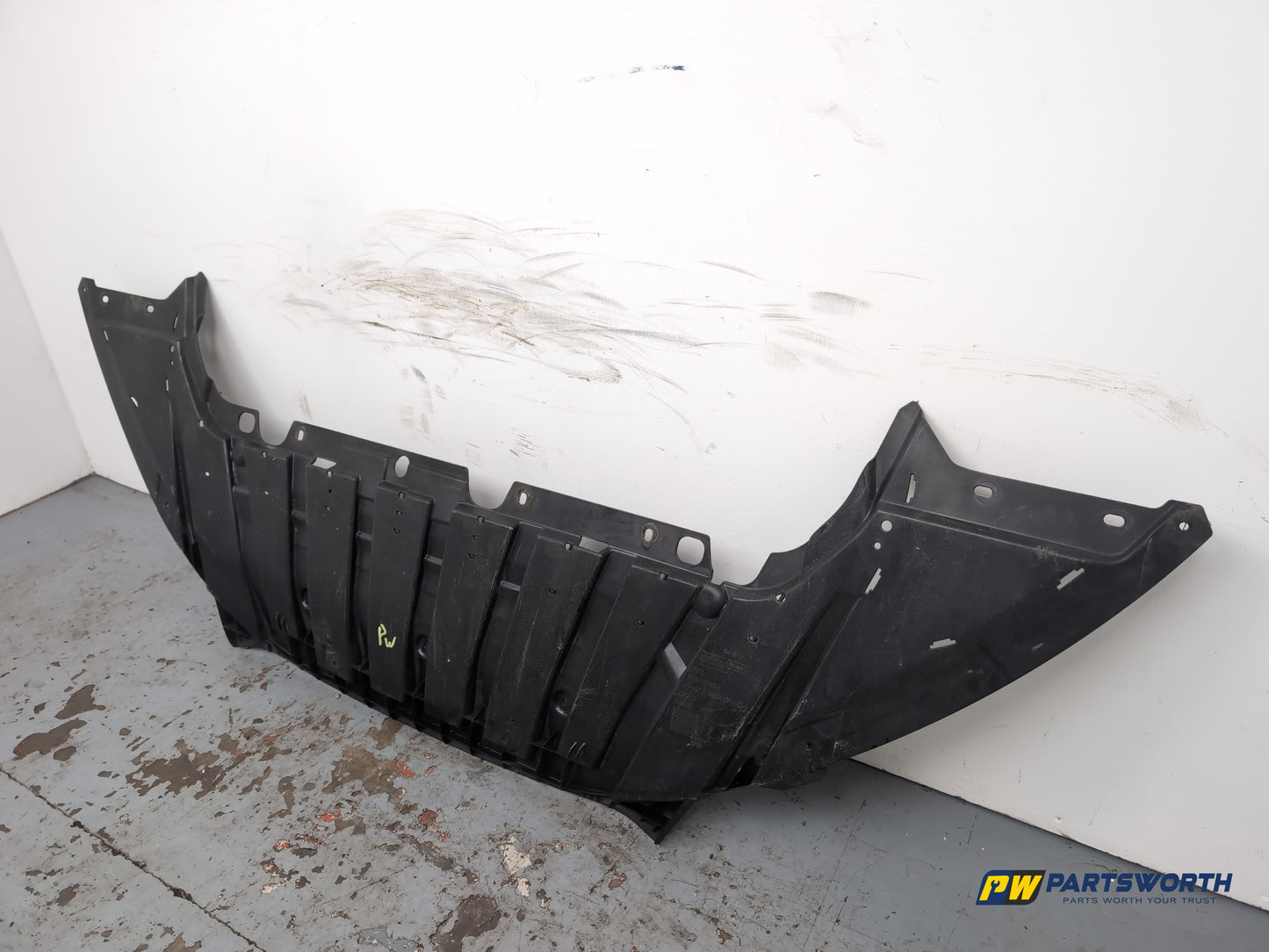 Bumper Front Undertray 2