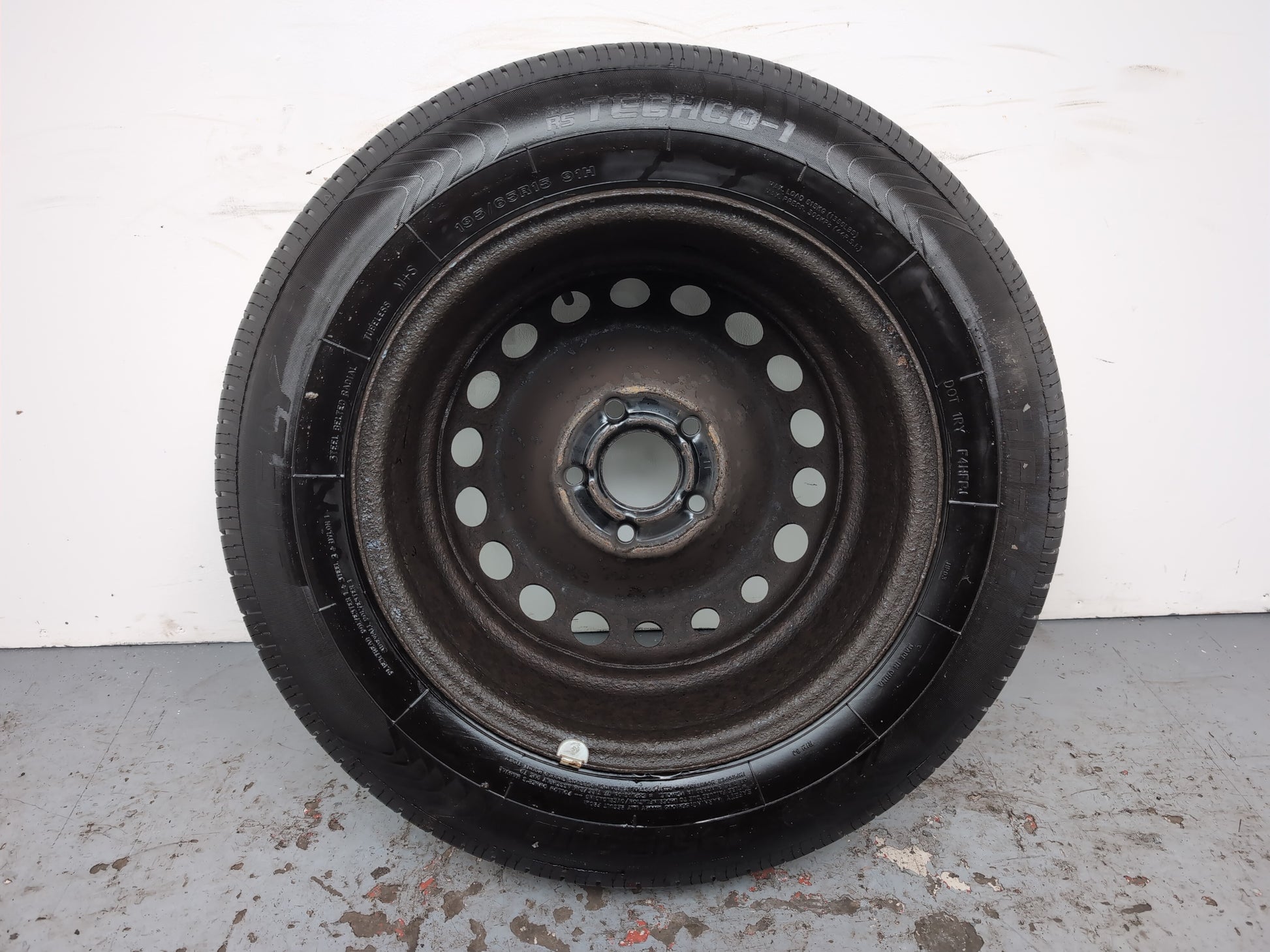 Renault Scenic Bizu Wheel With Tyre 195/65 R15 - photo 8