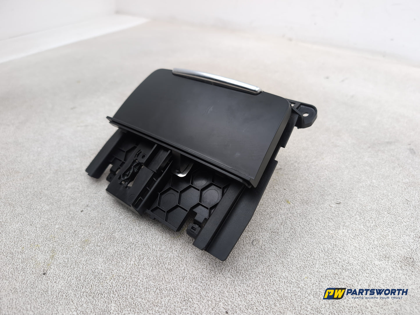 Ashtray Centre Console 2