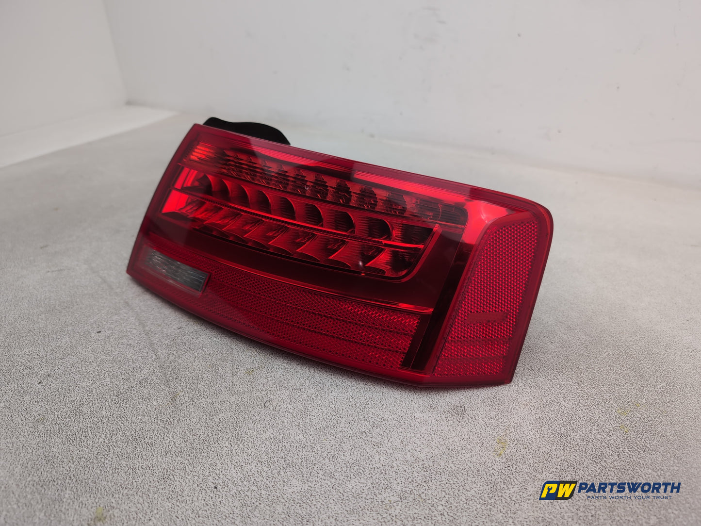 Lamp Assembly Rear RH 2