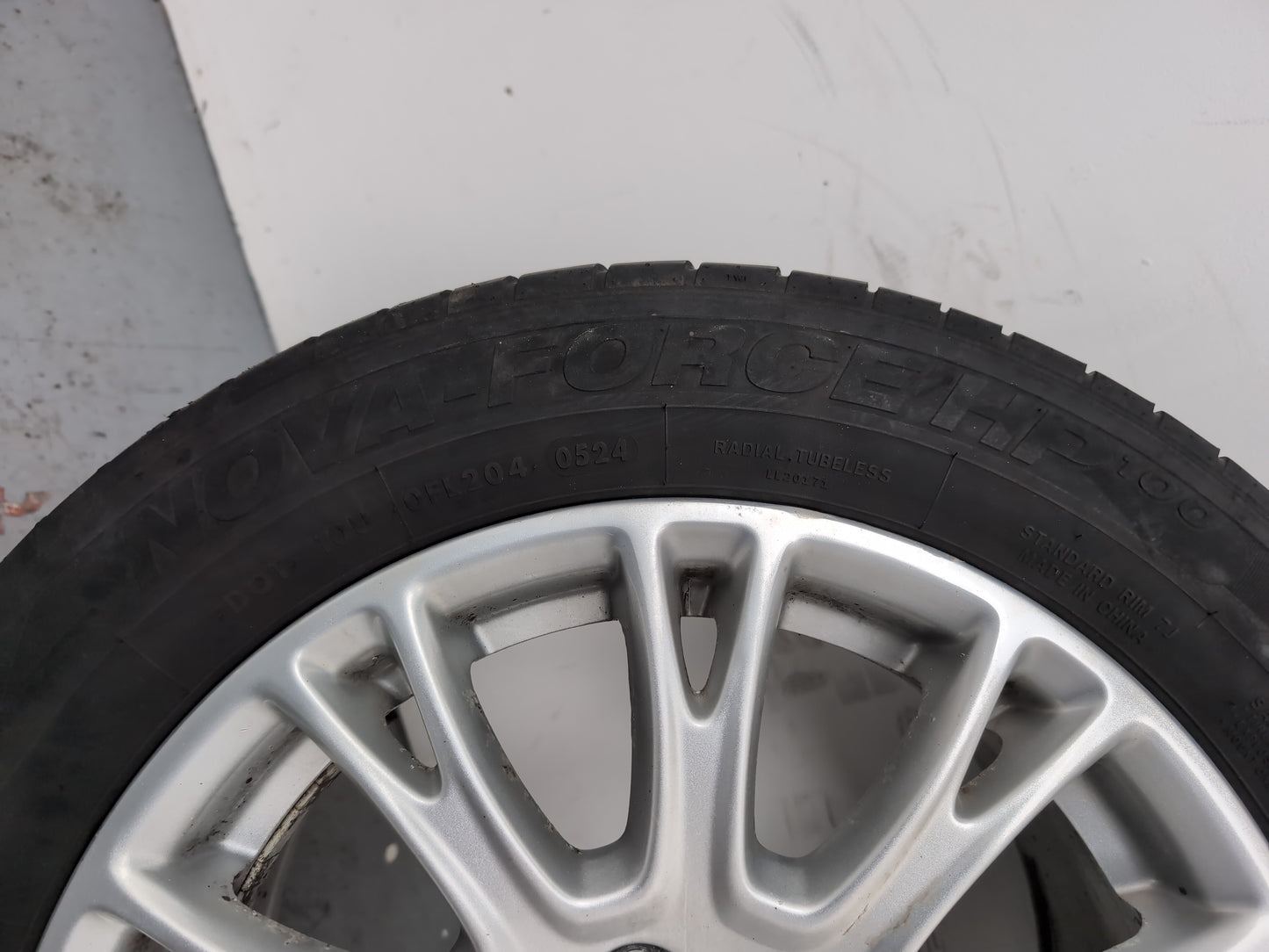 Ford Focus Zetec Tdci Wheel With Tyre 215/55 R16 7jx16h2x50 - photo 8