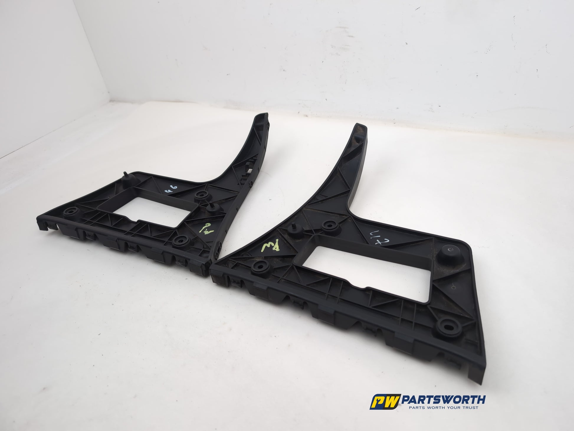 Bumper Rear Bracket LH 2