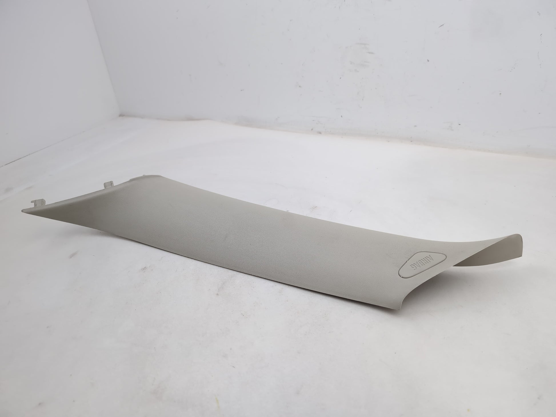 LH A Pillar Trim  2