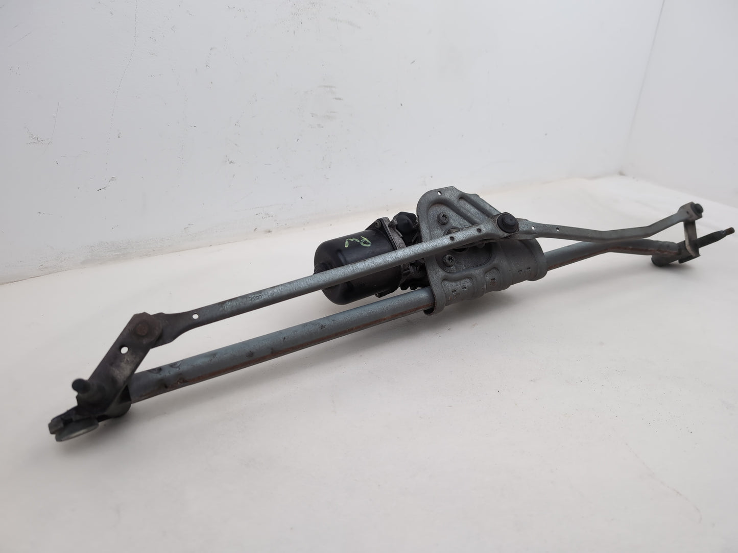 Front Wiper Motor & Mechanism / Linkage 8