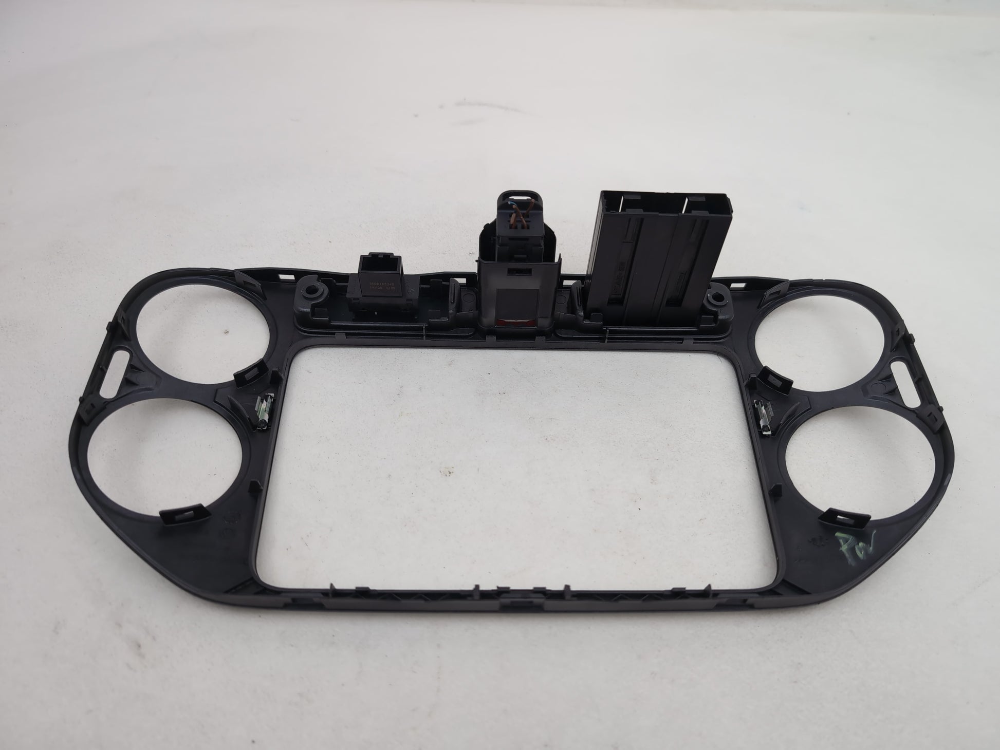 Facia Panel Centre Trim 5