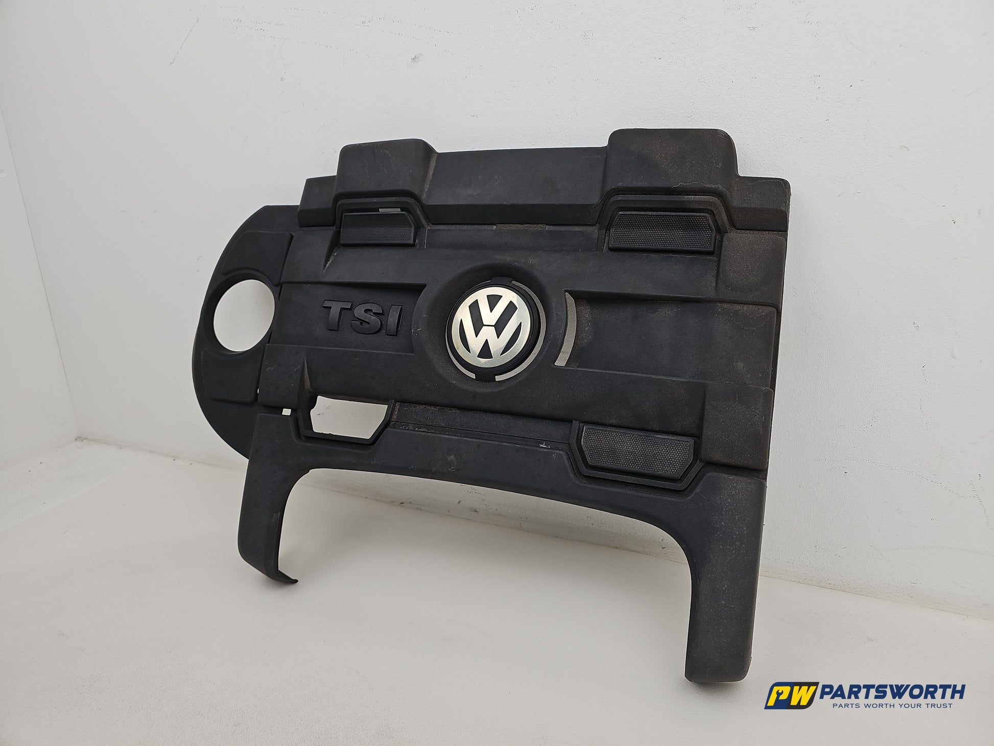 Engine Cover 2