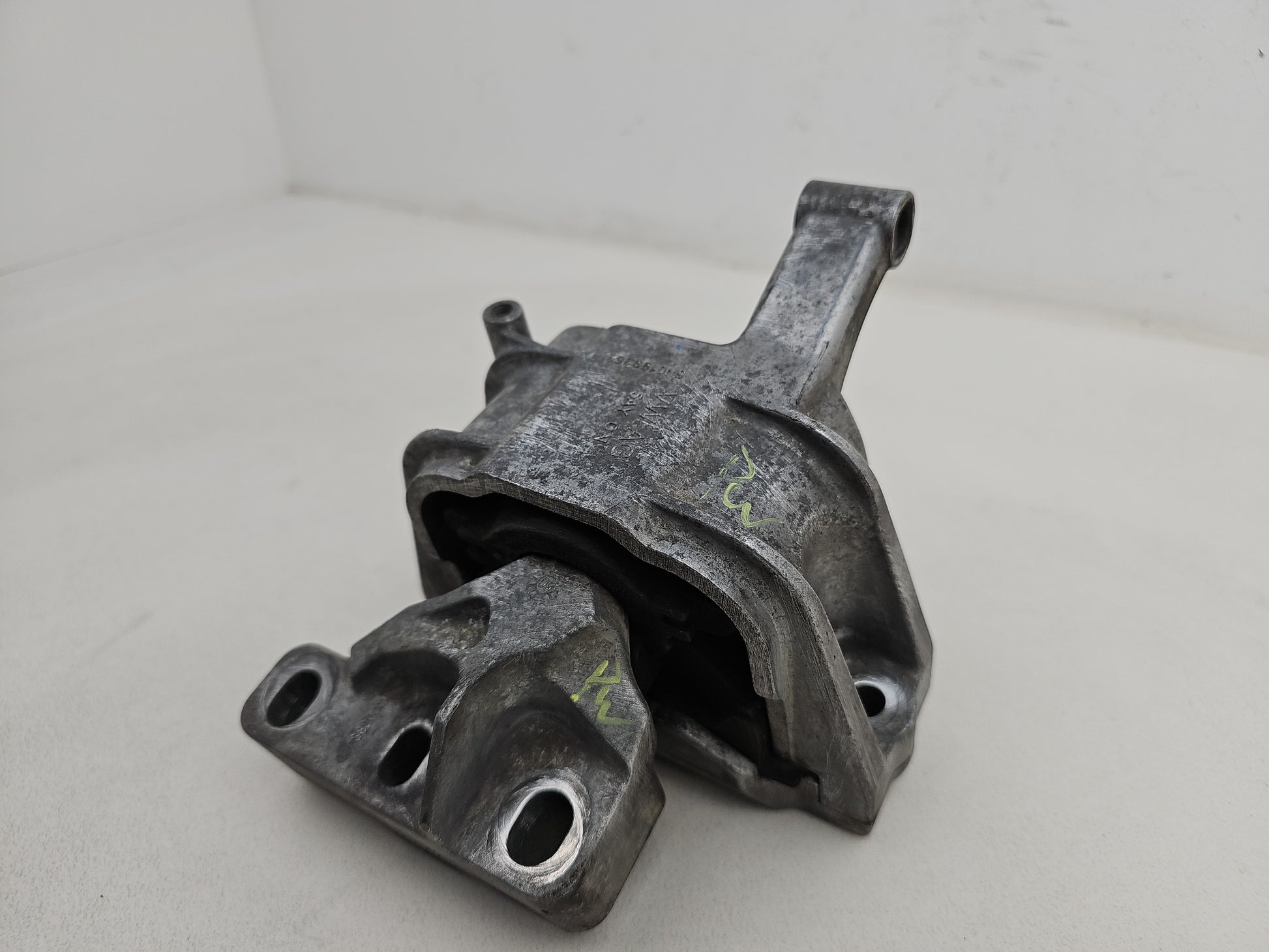Engine Mounting Bracket Front 2