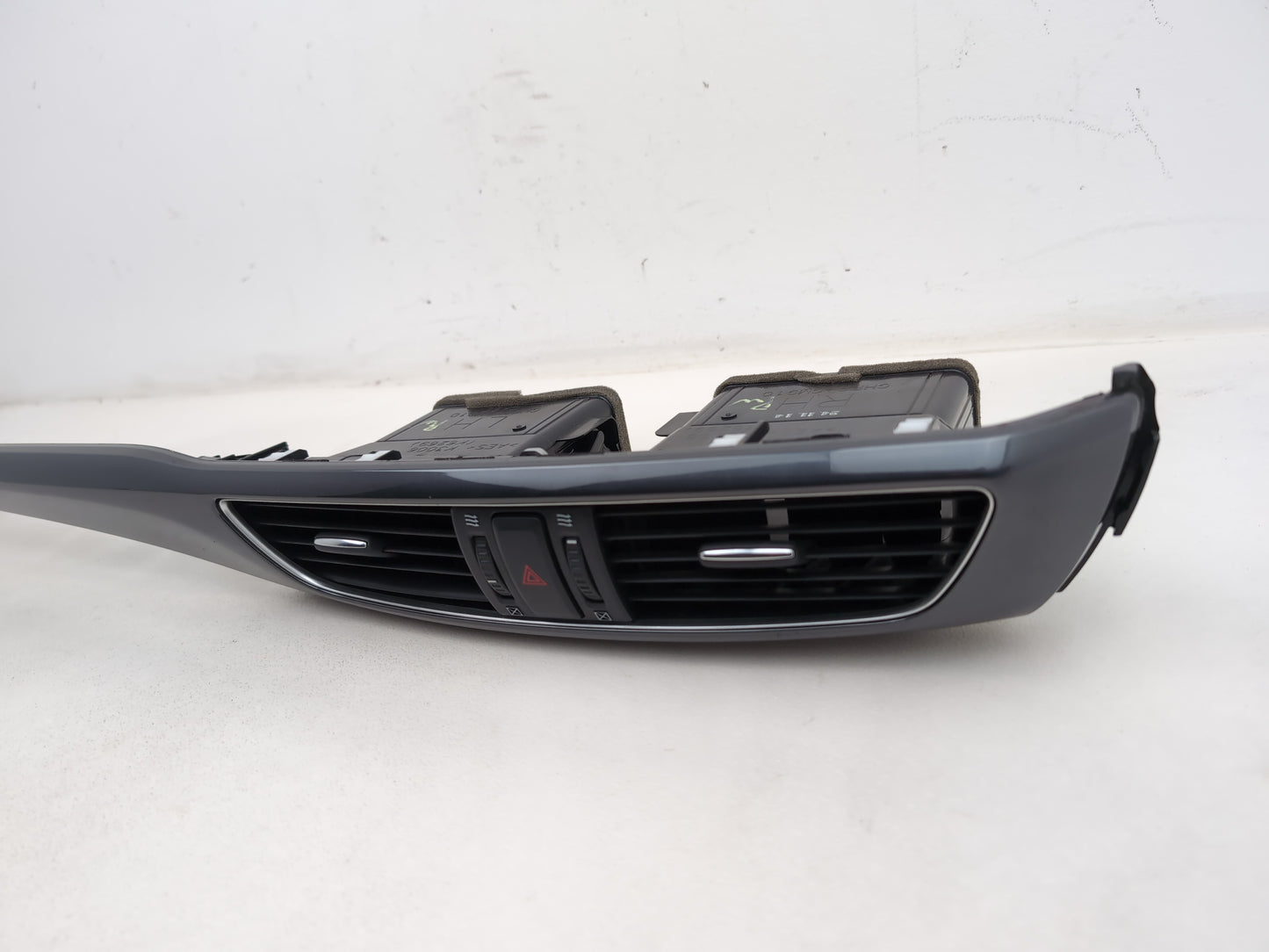 Dashboard Trim With Air Vent  2
