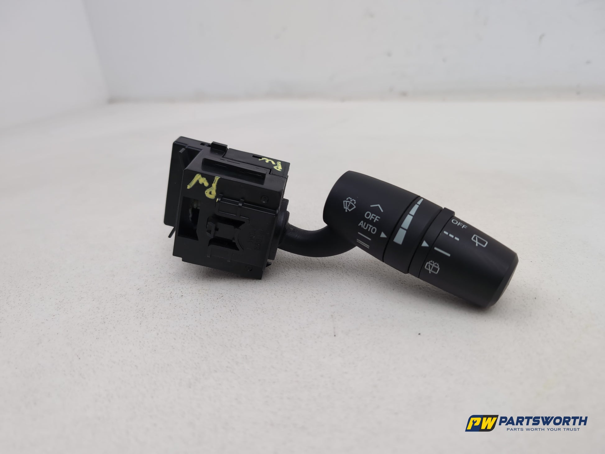 Wiper Stalk, Cruise Control, Gear Selector Stalk  2