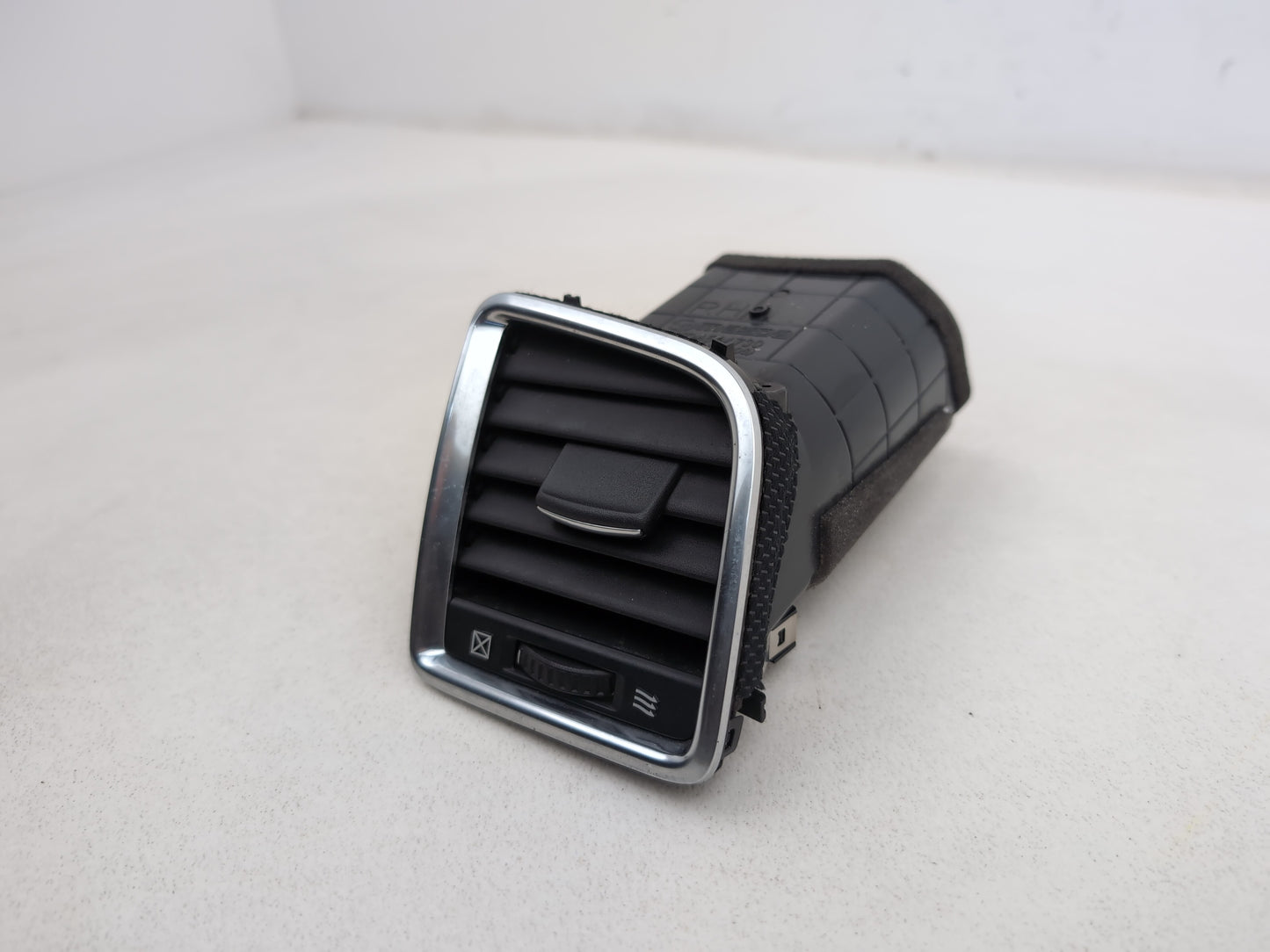 Dashboard Trim With Air Vent  2