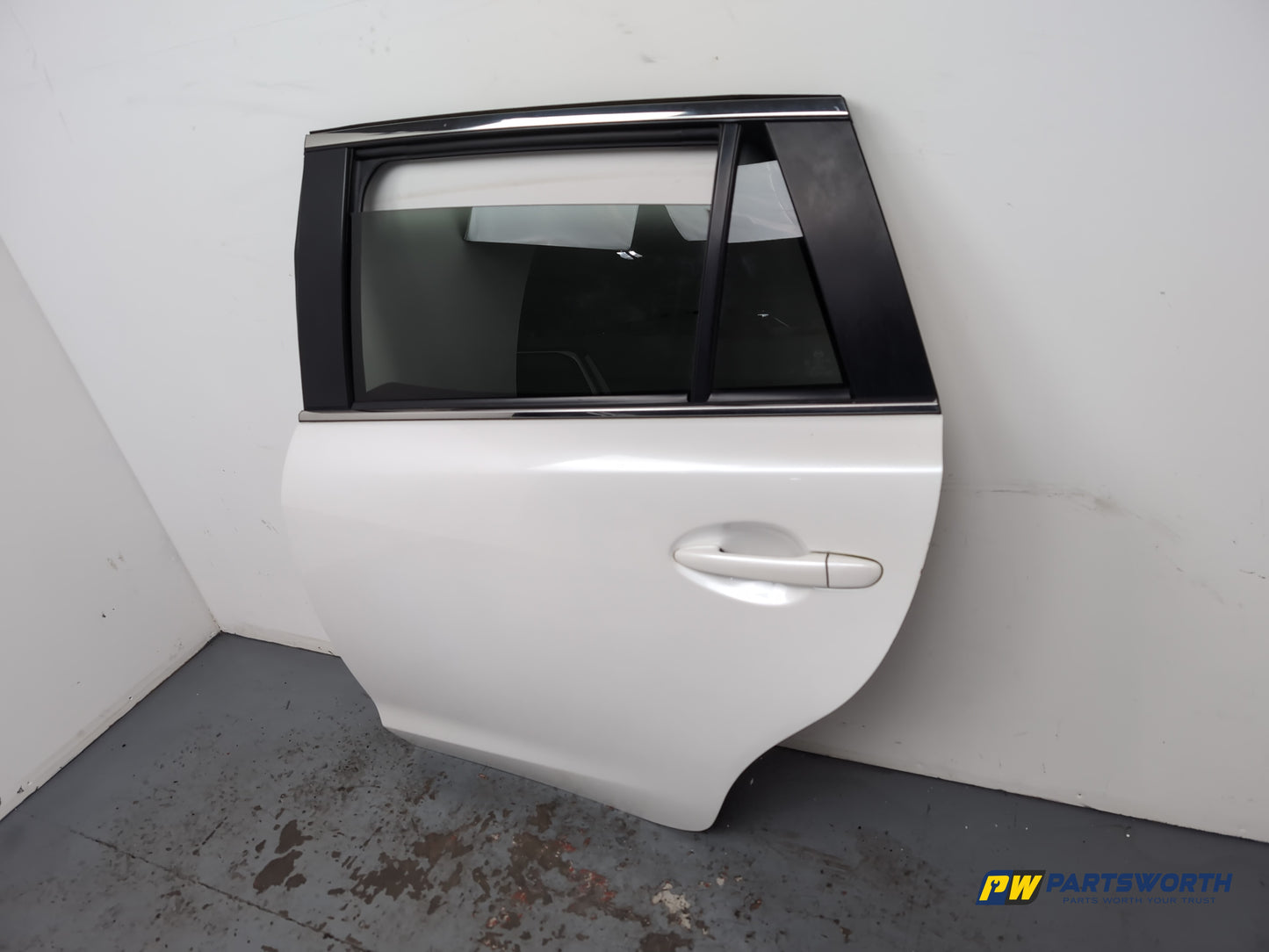 Door Rear LH 2