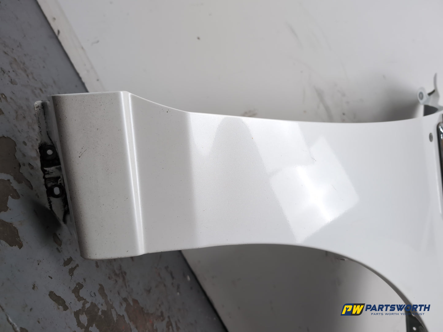 Wing Front RH 5