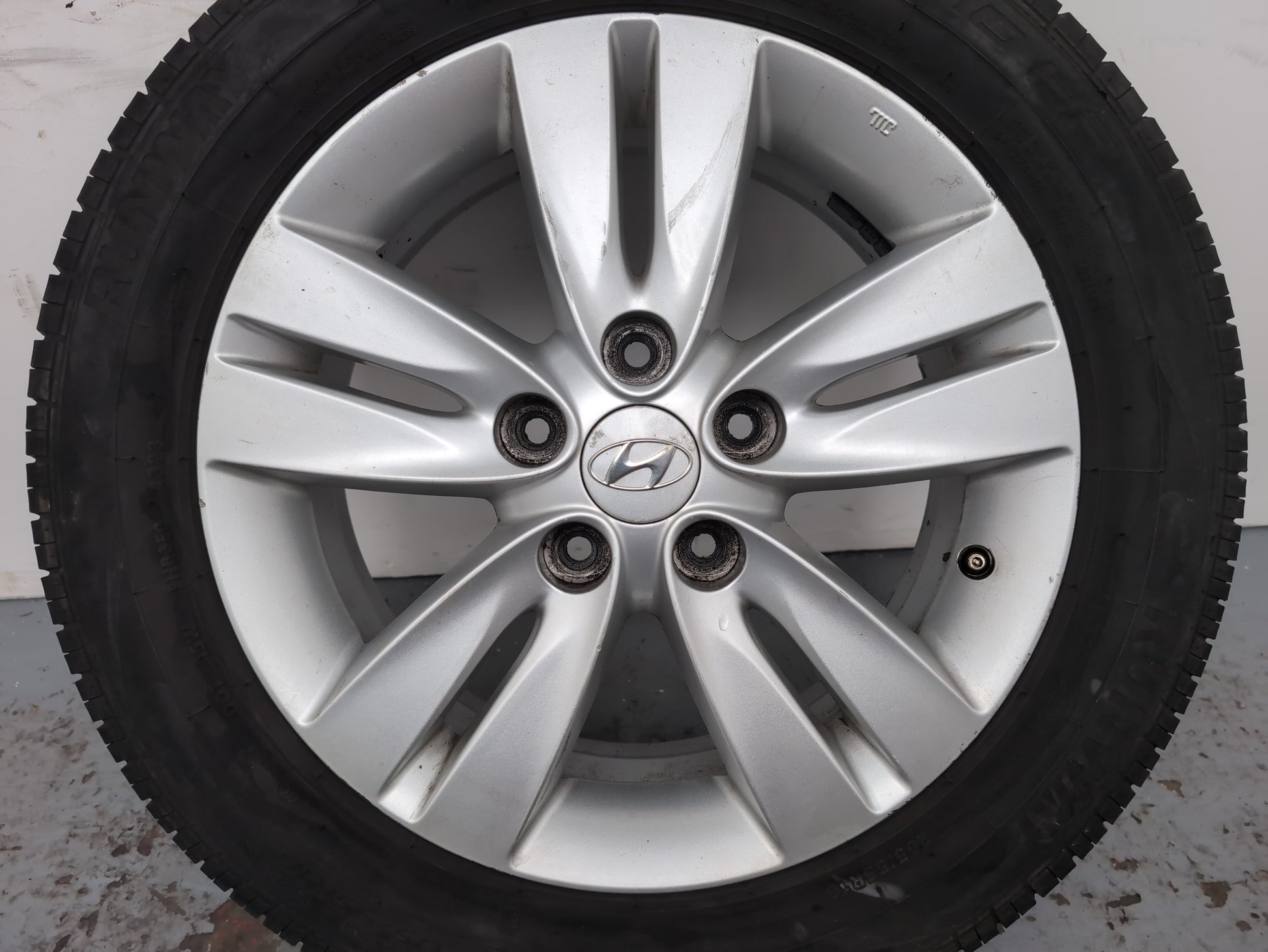 Hyundai Ix20 Style Crdi Wheel With Tyre 205/55 R16 2010-2019 - photo 2