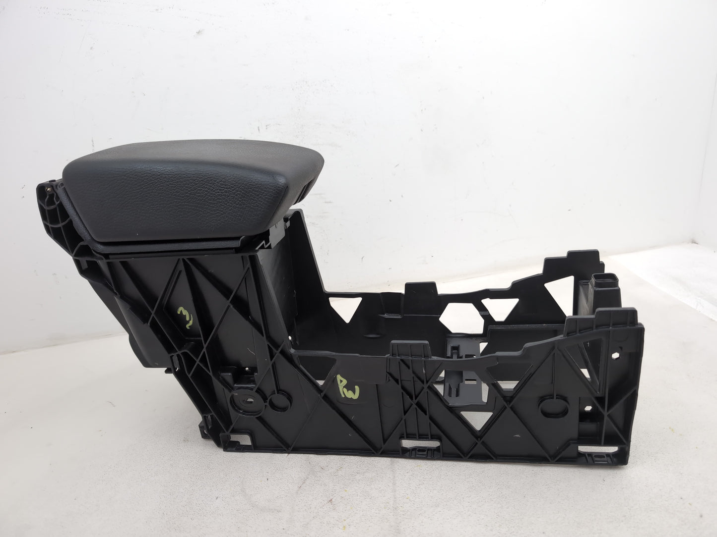Centre Console Armrest 2