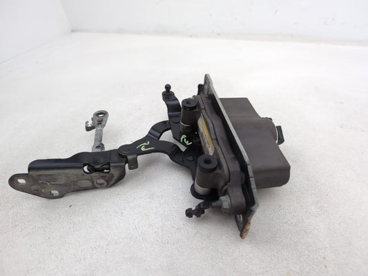 Mercedes-Benz C250 Amg Sport Ed125 Bonnet Hinge Rh A2048800228 2007-2014 - photo 2