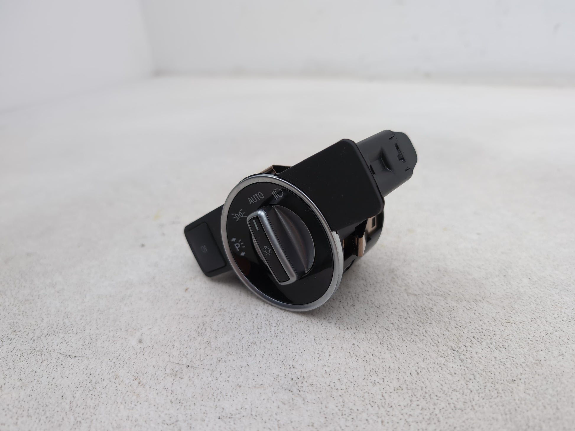 Switch Headlamp 2