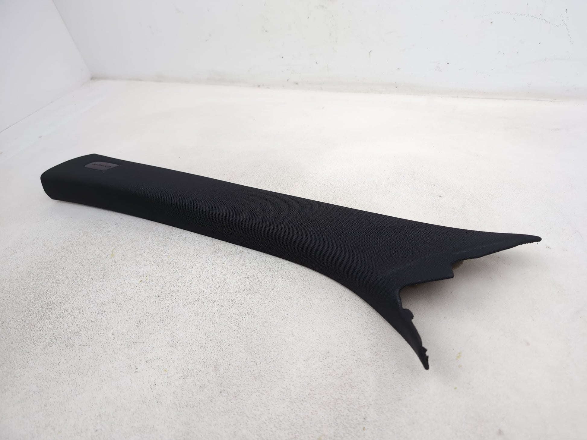RH A Pillar Trim  2